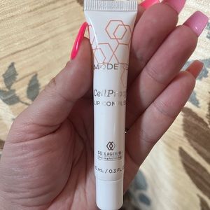 Modere cell proof complex LIP